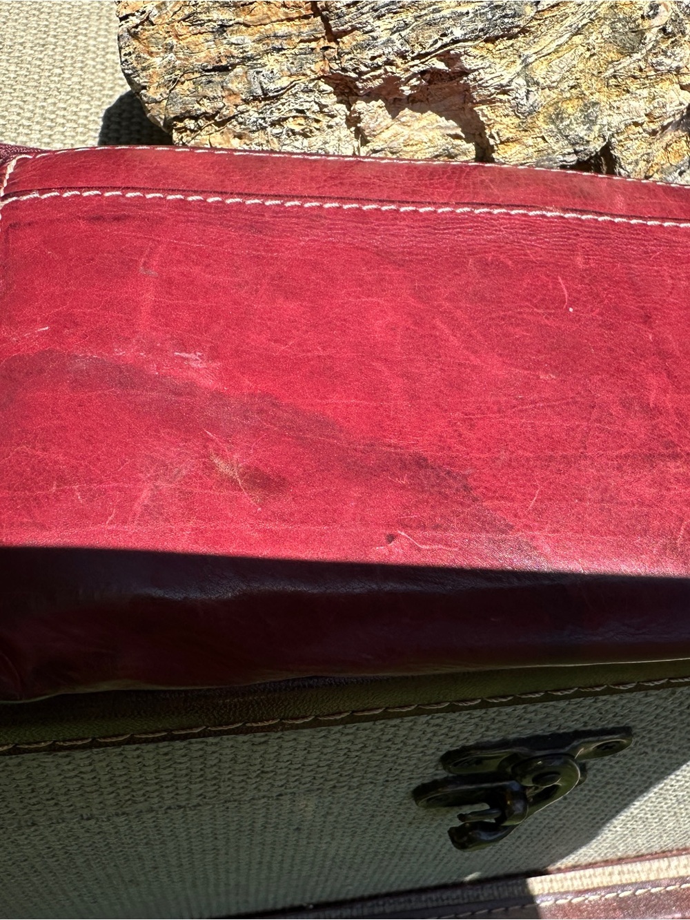 Marc Jacobs Burgundy Leather Wallet Clutch with Front Pockets - Picture 13 of 13